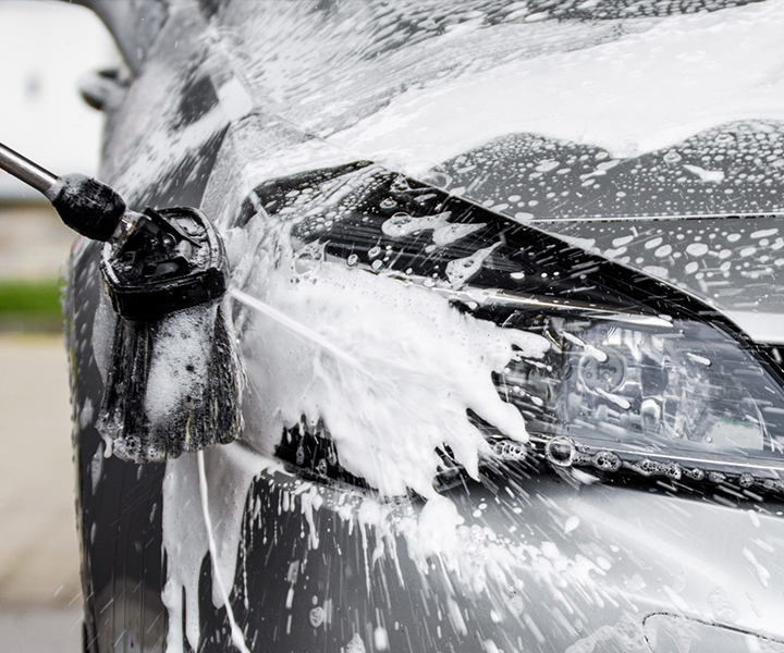 https://motorsportzubor.sk/car-mechanic/